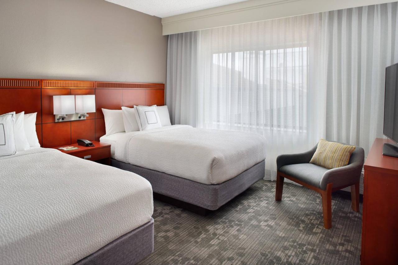 Courtyard By Marriott Raleigh Cary Hotel Esterno foto